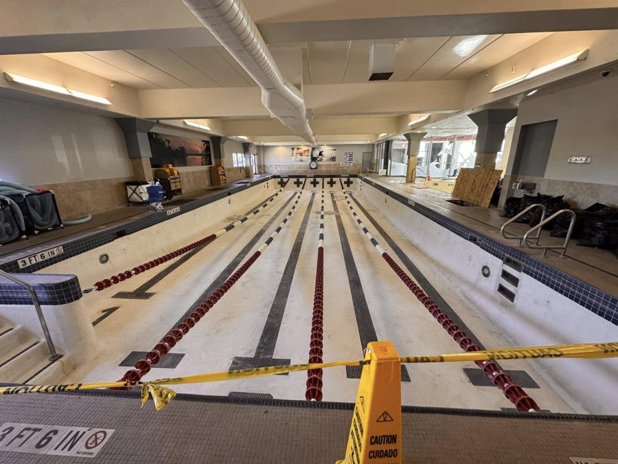 commercial-lap-pool-repair
